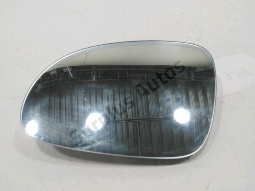 Glace de rétroviseur gauche