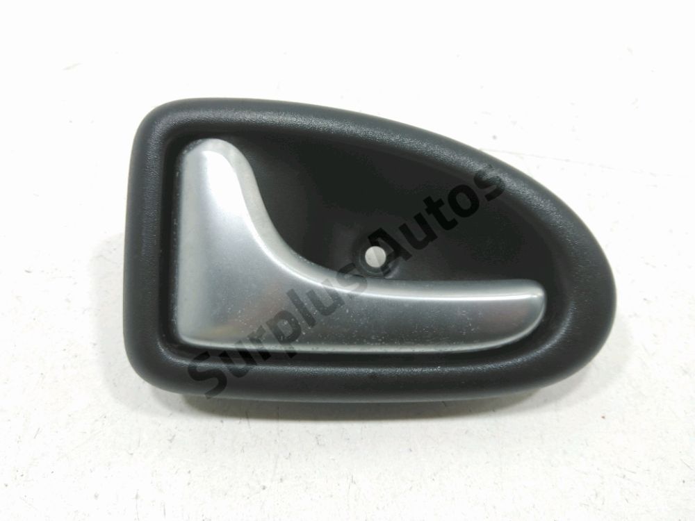 Poignée intérieure porte avant gauche