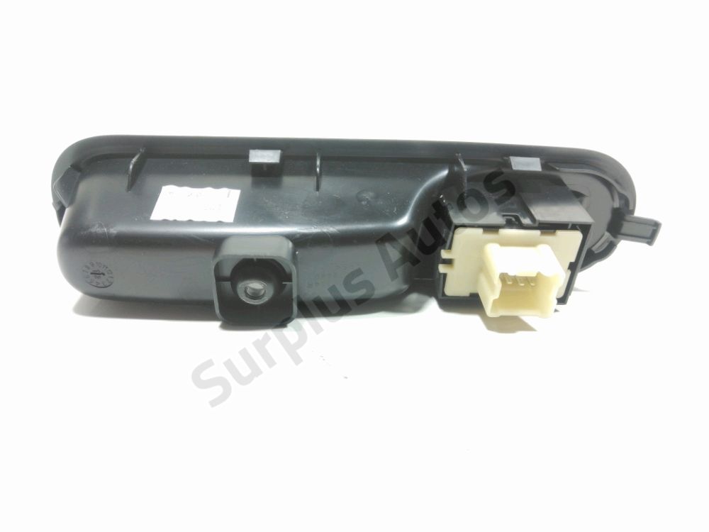 Commande lève-vitre avant droit