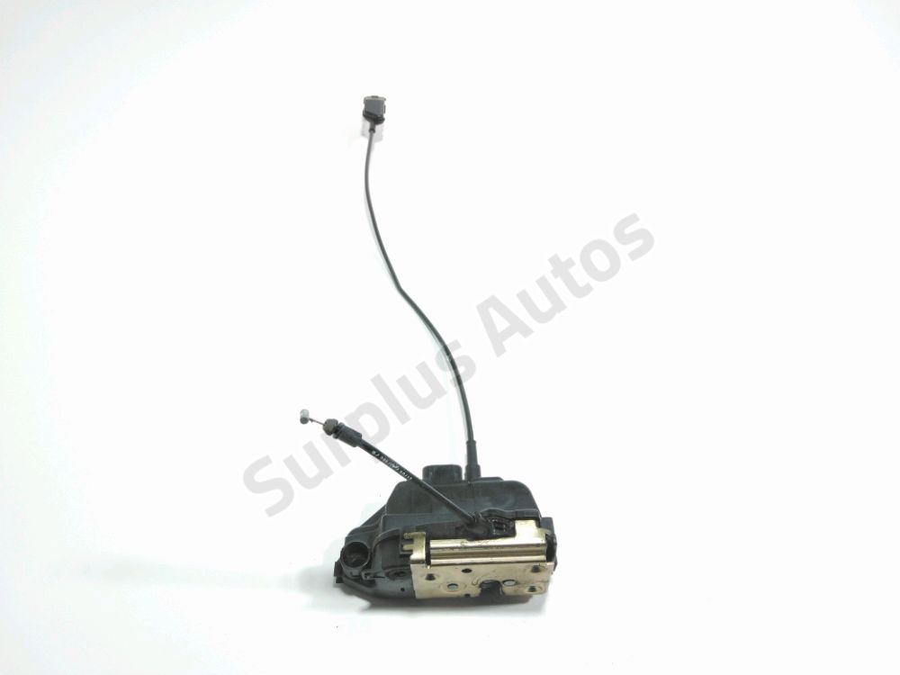 Serrure de porte avant droite