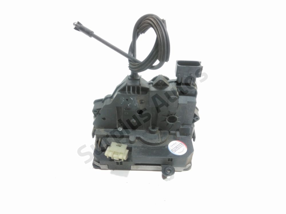 Serrure de porte avant gauche