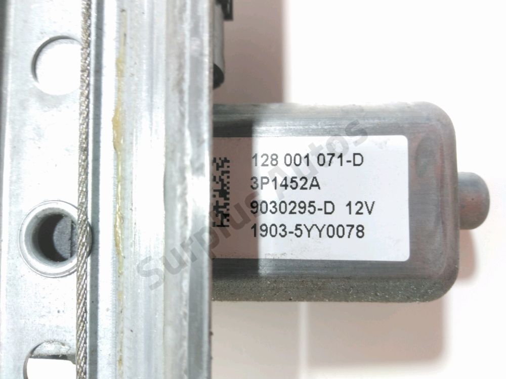 Lève-vitre électrique avant droit