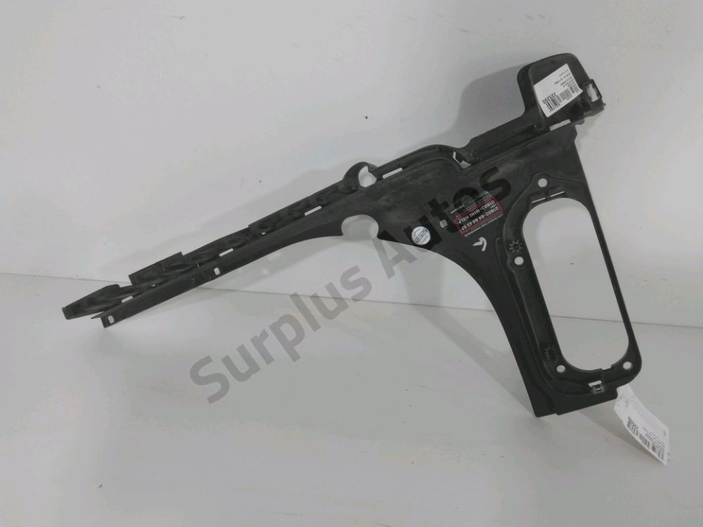 Support gauche de pare-choc arriere