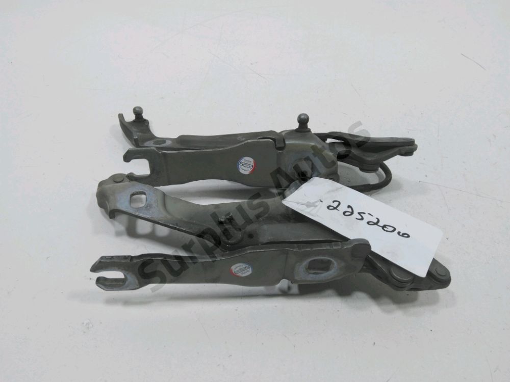 Jeu de charnières de capot