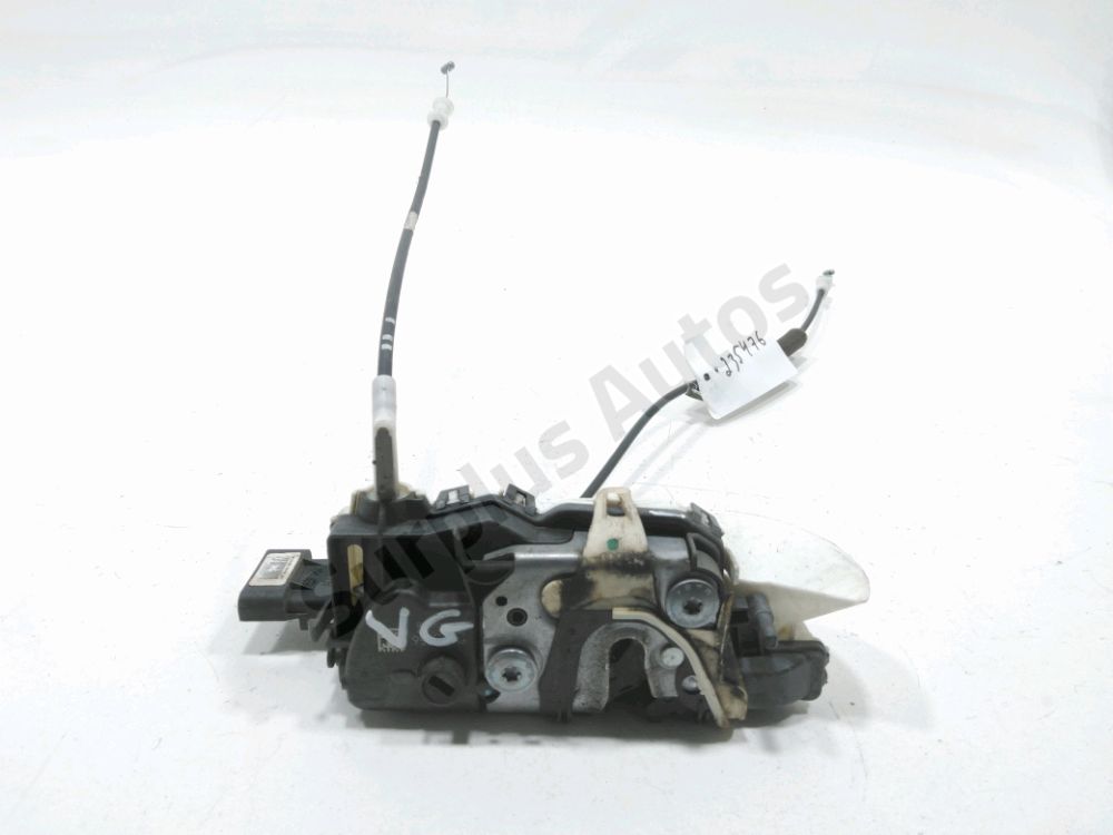 Serrure de porte avant gauche