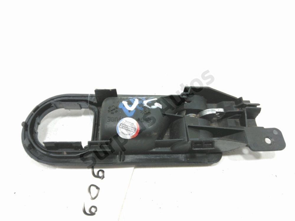 Poignée intérieure porte avant gauche