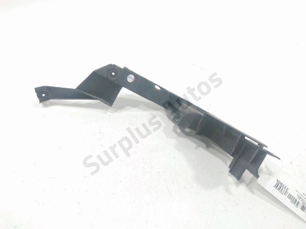 Support droit de pare-choc arrière