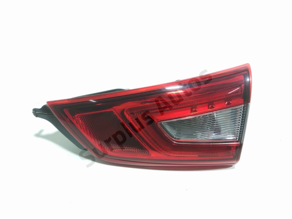 Feu arrière intérieur droit