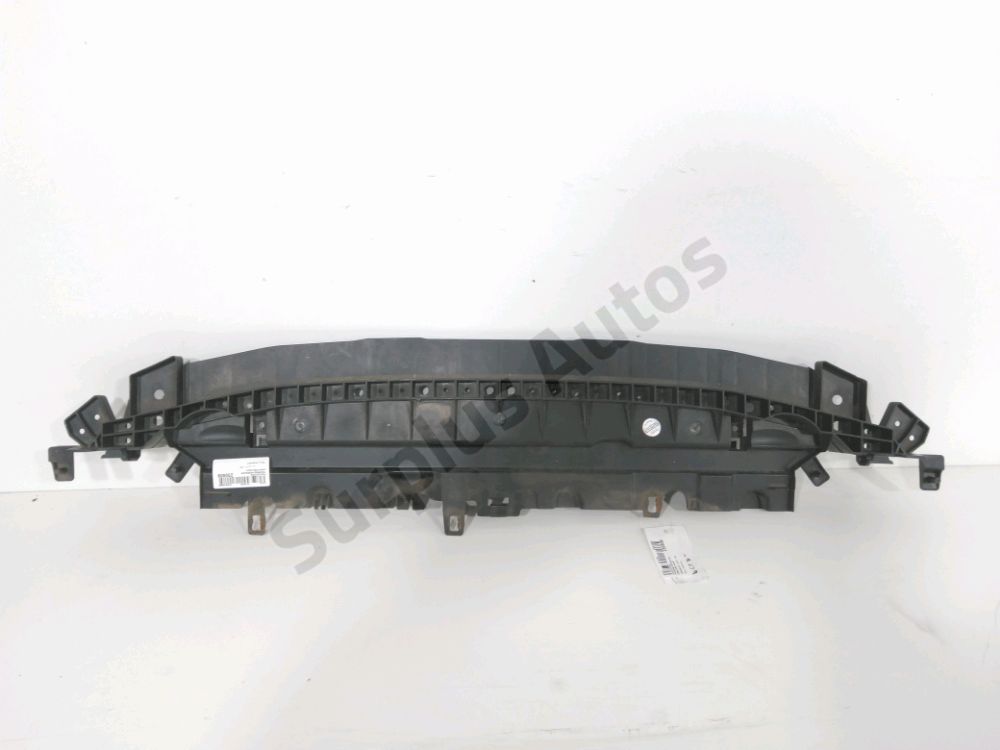 Traverse inférieure armature avant