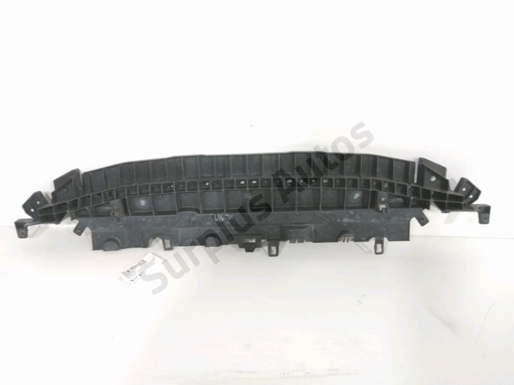 Traverse inférieure armature avant