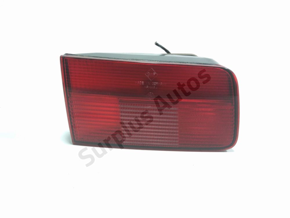 Feu arrière intérieur gauche