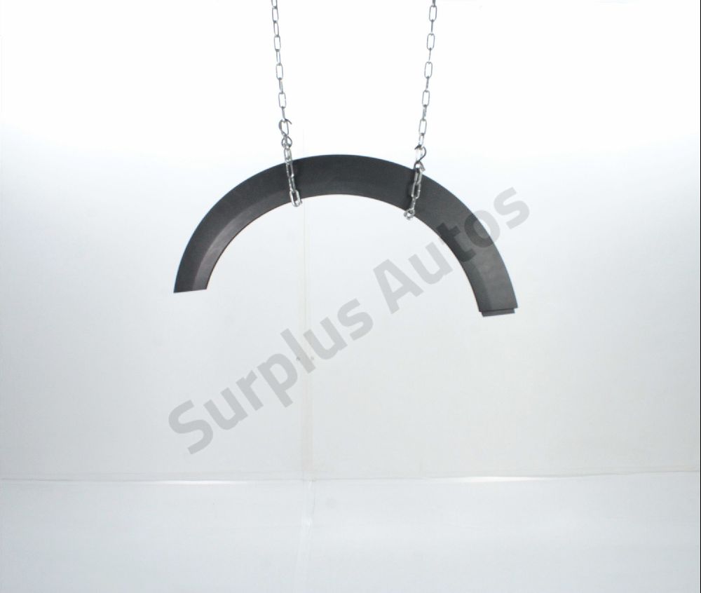 Elargisseur d'aile arrière droit