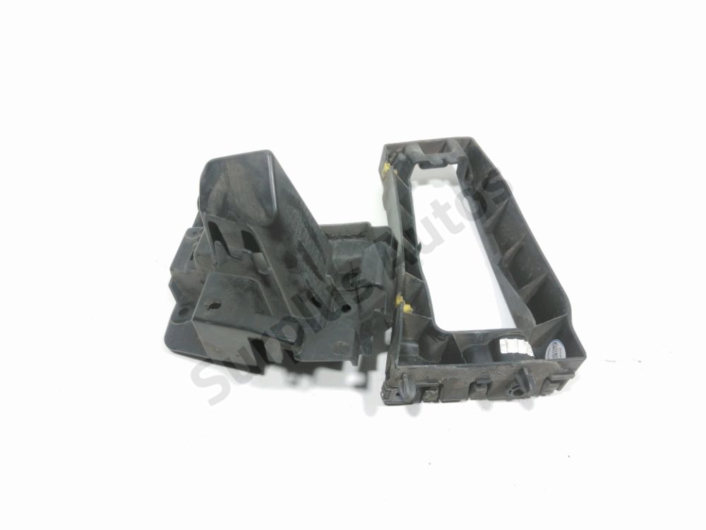 Support gauche de pare-choc arriere