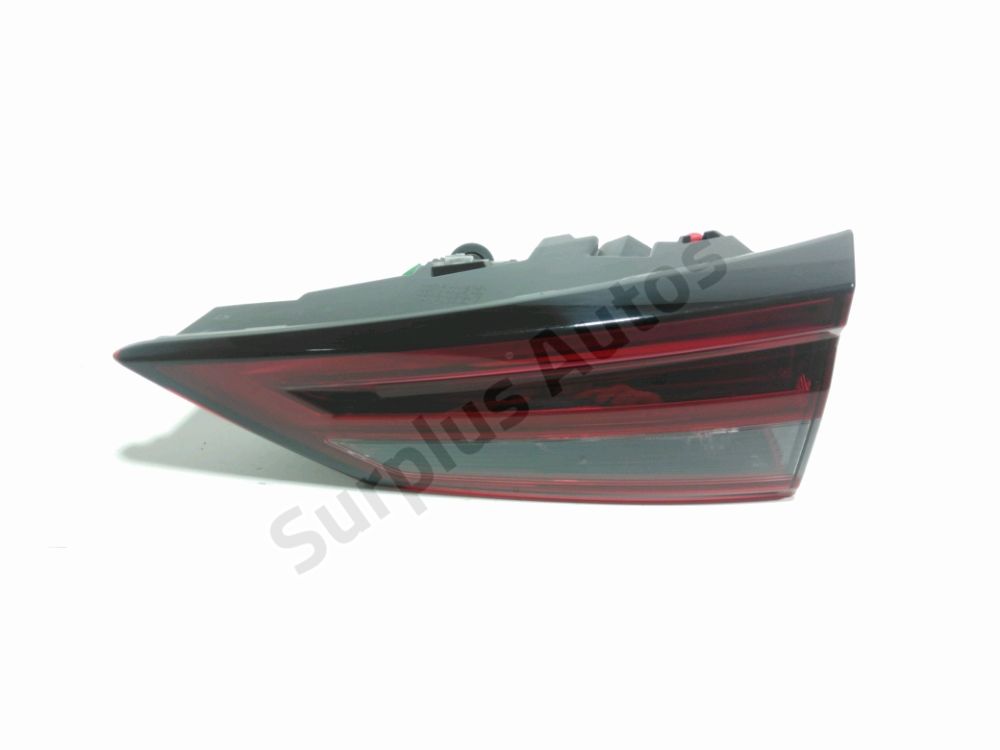 Feu arrière intérieur droit