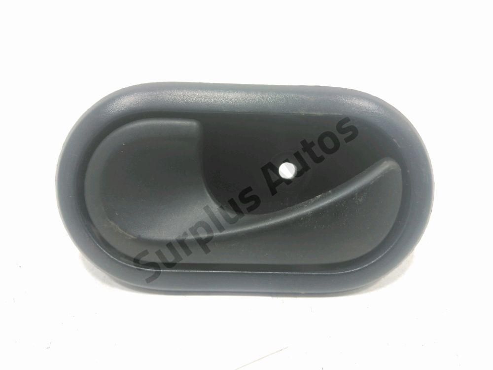 Poignee interieure porte arriere gauche