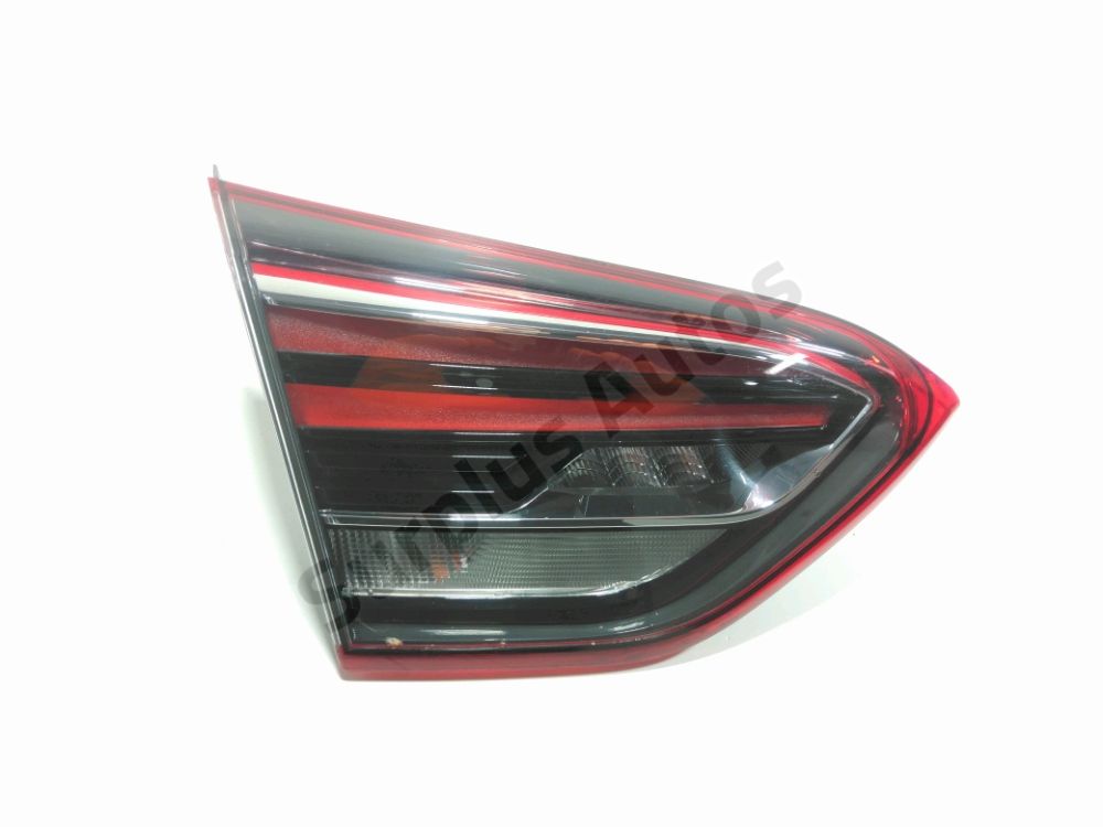 Feu arrière intérieur gauche