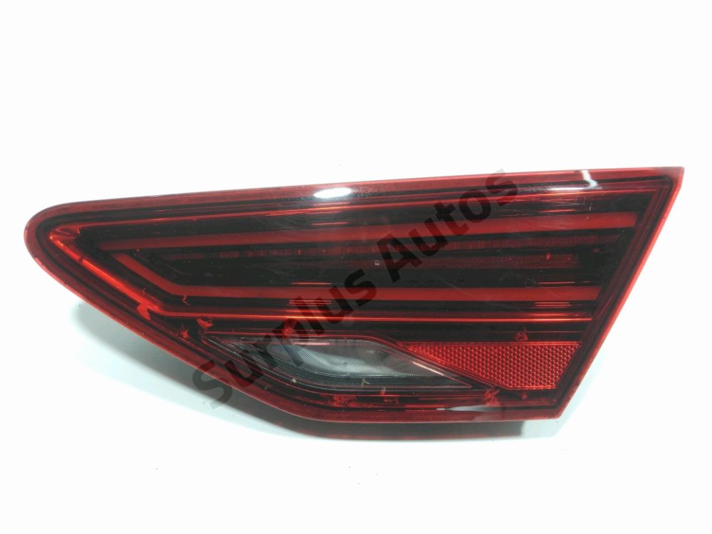 Feu arrière intérieur droit