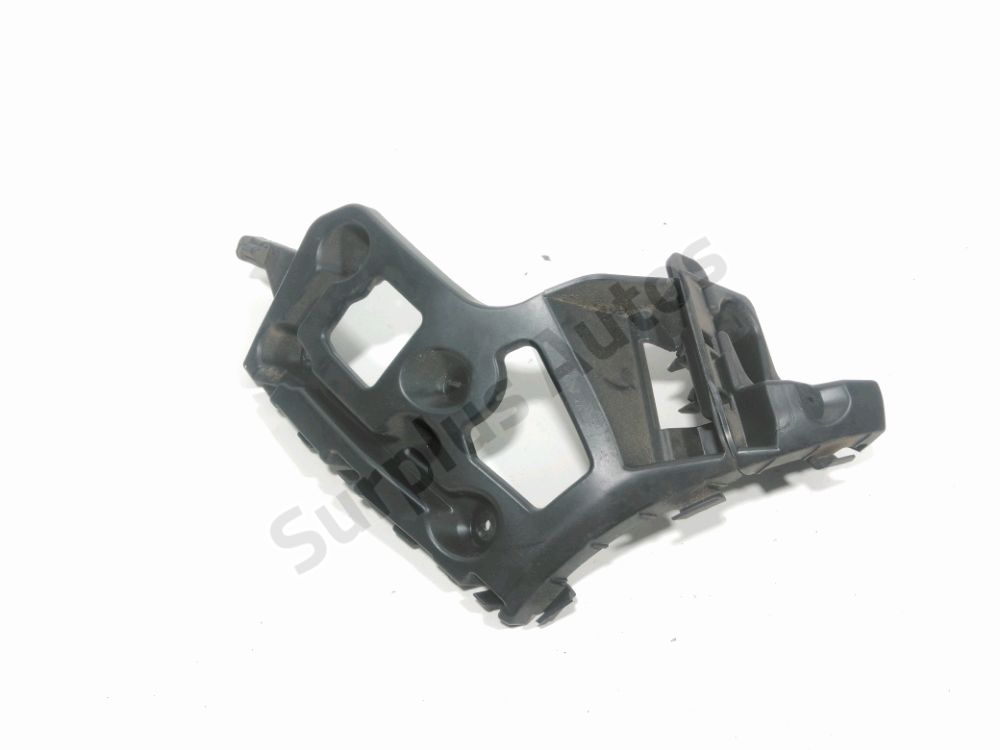 Support droit de pare-choc arrière