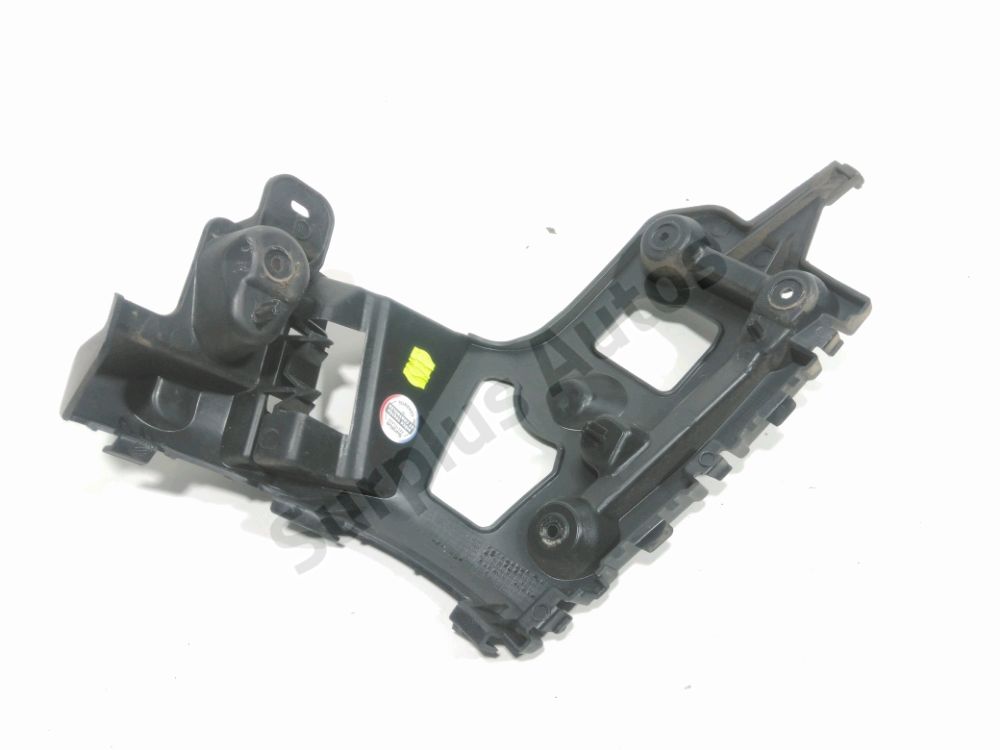 Support droit de pare-choc arrière