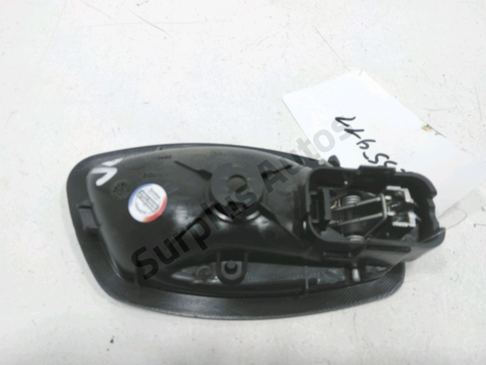 Poignée intérieure porte avant gauche