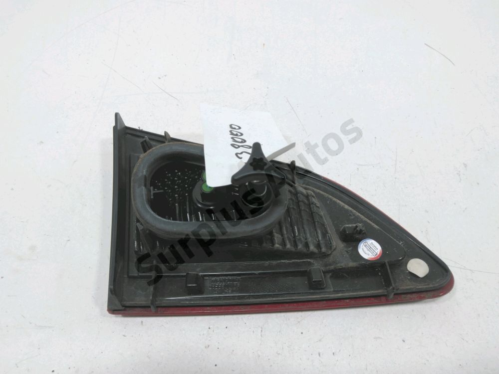 Feu arrière intérieur droit