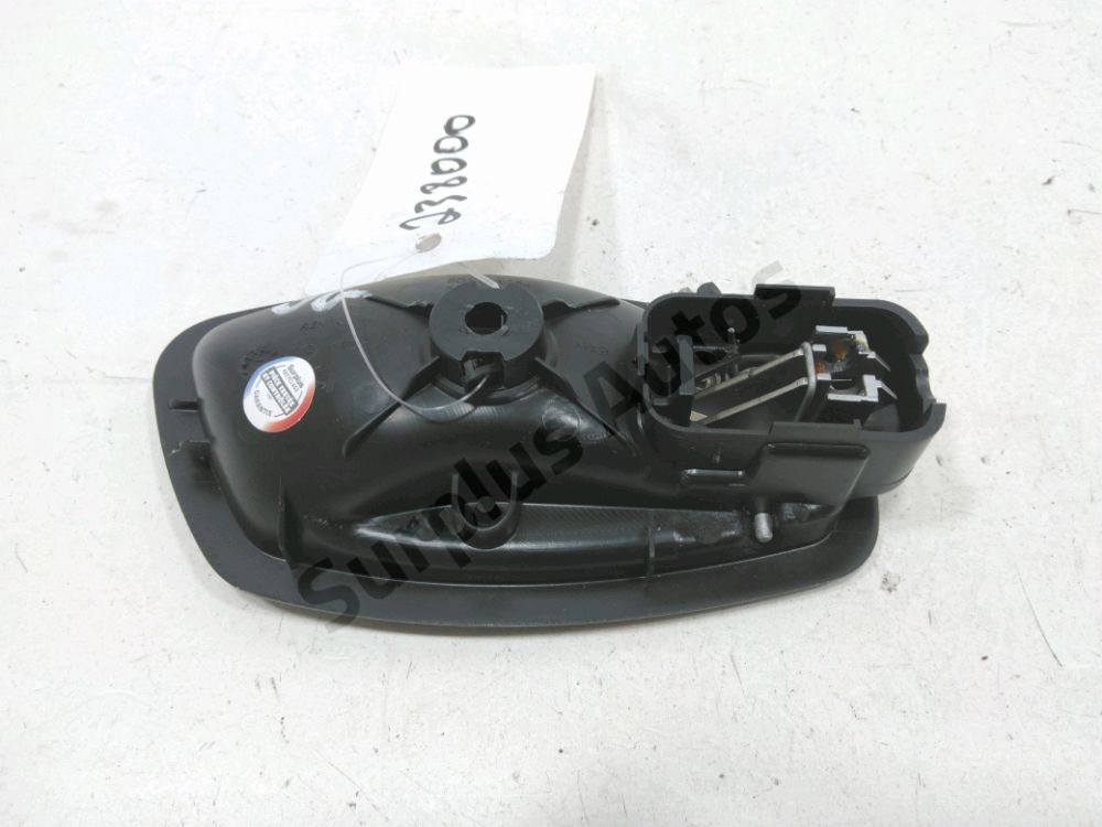 Poignée intérieure porte avant gauche