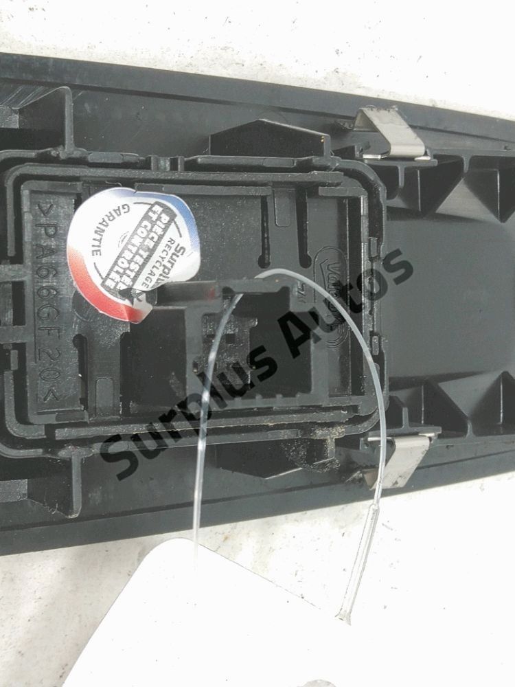 Commande lève-vitre avant droit