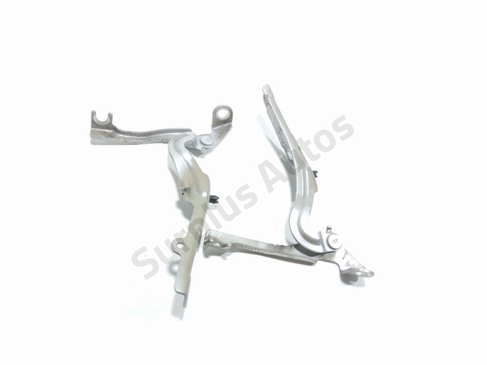 Jeu de charnieres de capot