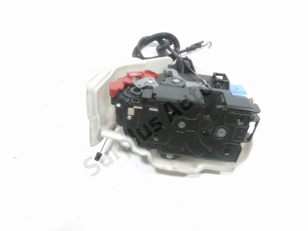 Serrure de porte avant gauche