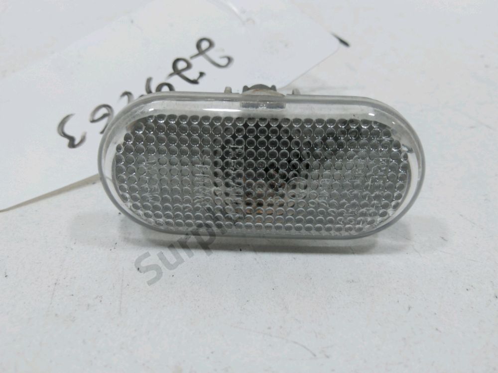 Répétiteur d'aile droit