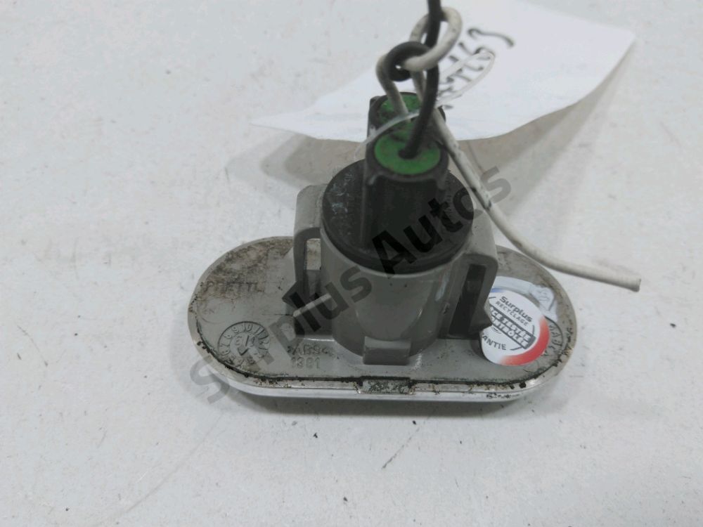 Répétiteur d'aile droit