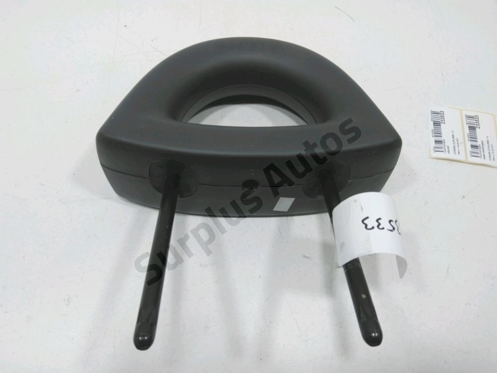 Appui tête avant droit