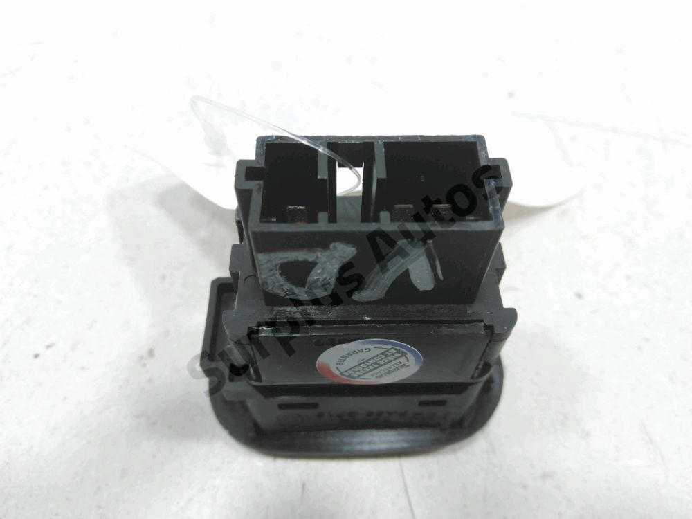 Commande lève-vitre avant droit