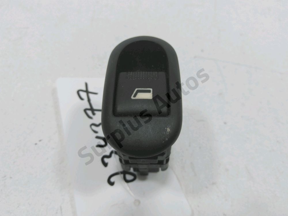 Commande lève-vitre avant droit