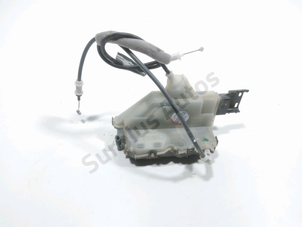 Serrure de porte avant droite