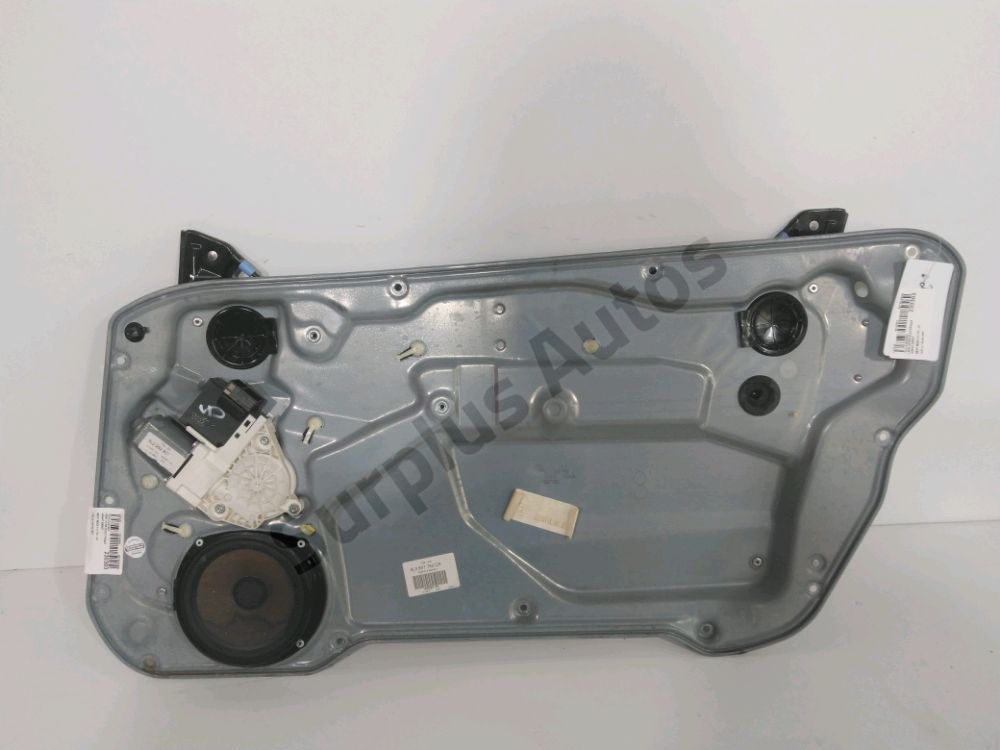 Leve-vitre electrique avant droit