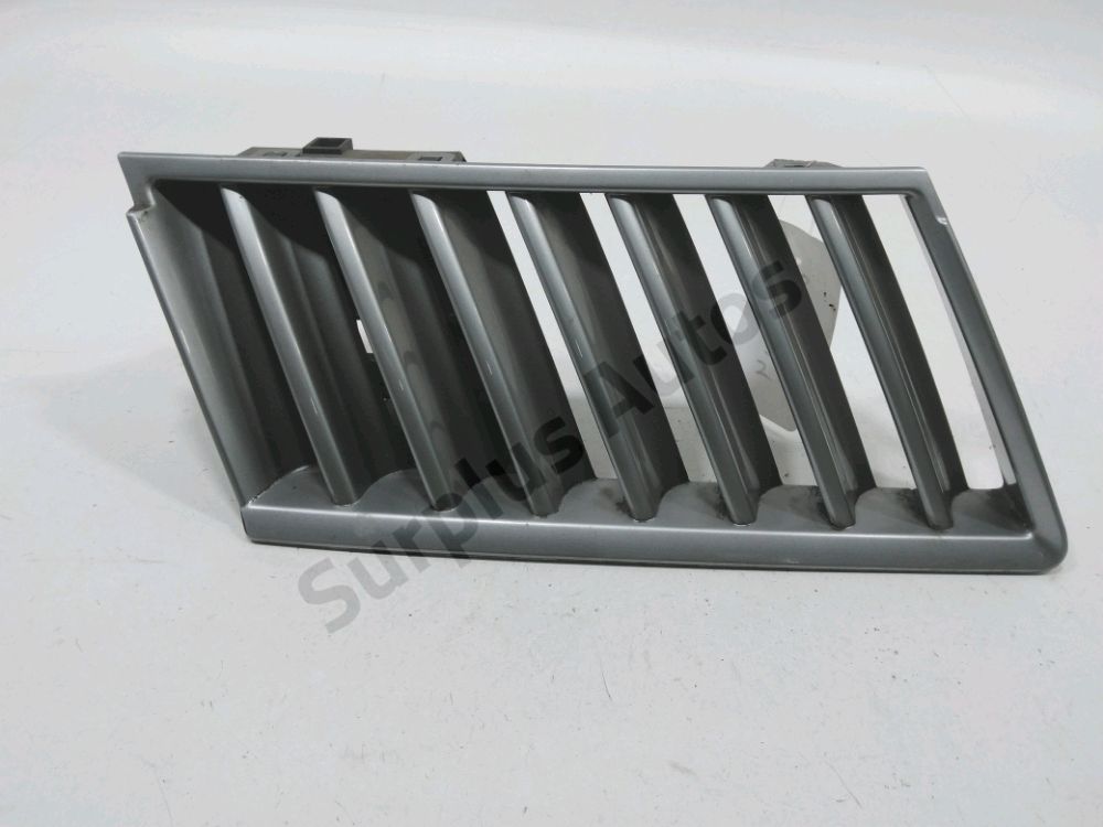 Grille de calandre droite