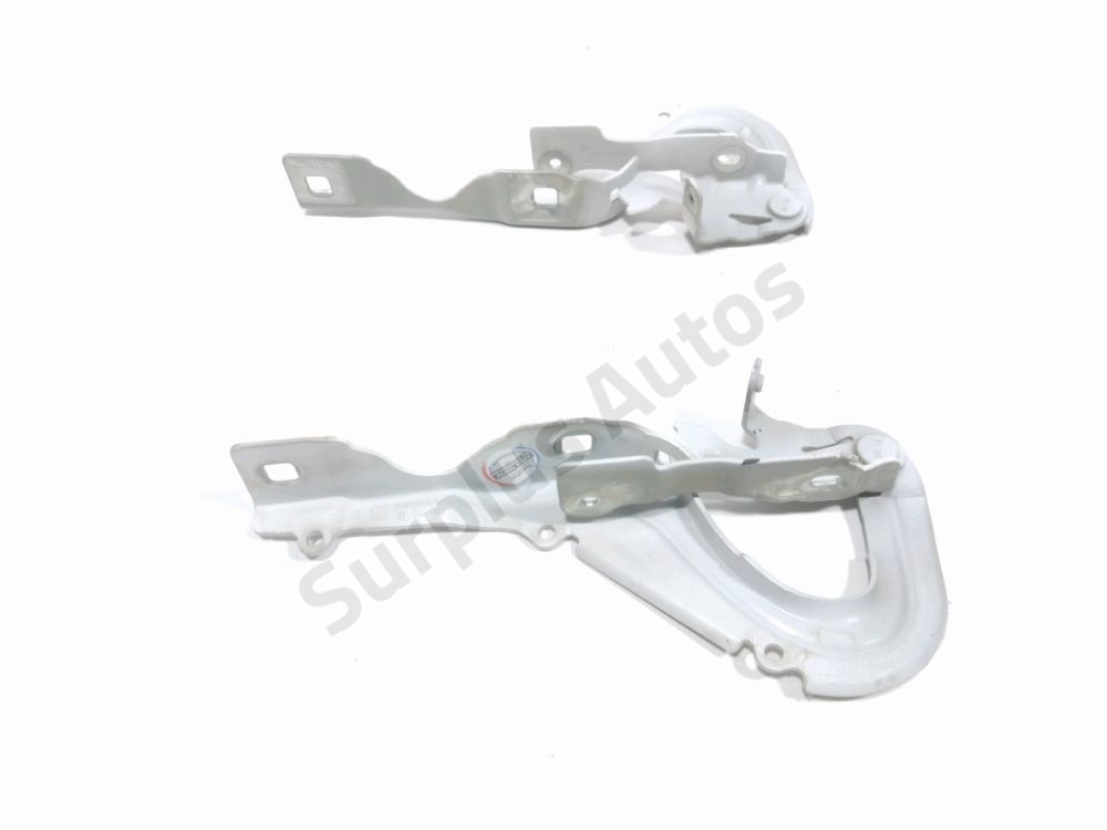 Jeu de charnières de capot