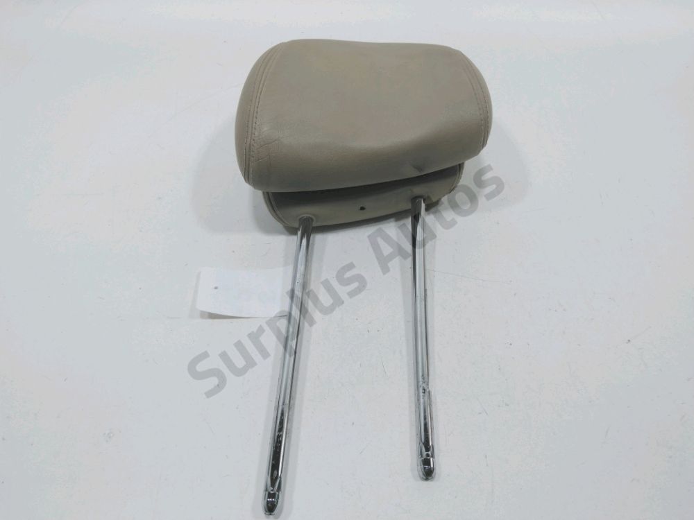 Appui tête avant gauche