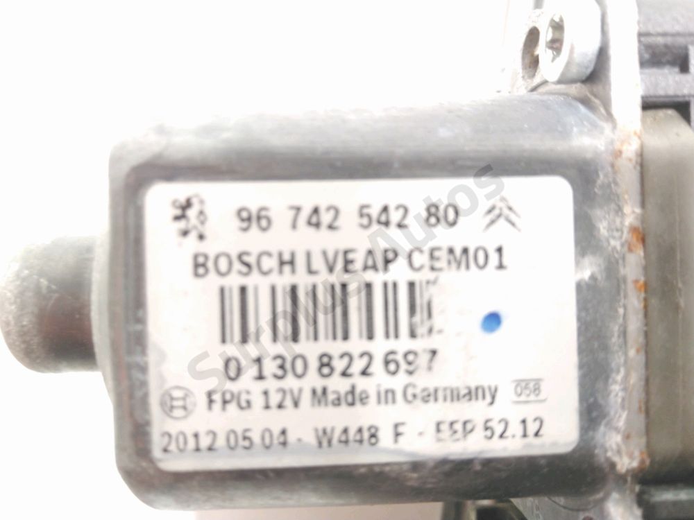 Lève-vitre électrique avant gauche