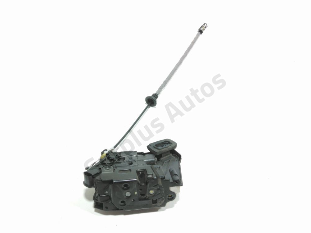 Serrure de porte avant droite