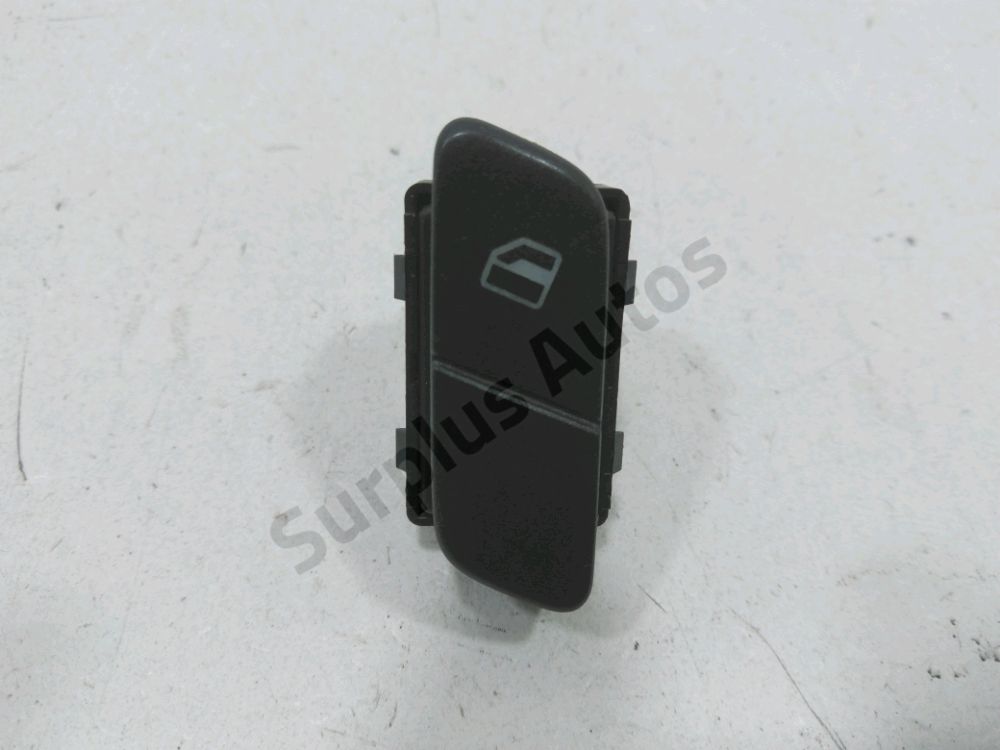 Commande leve-vitre avant droit