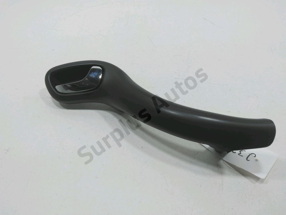 Poignee interieure porte avant droite