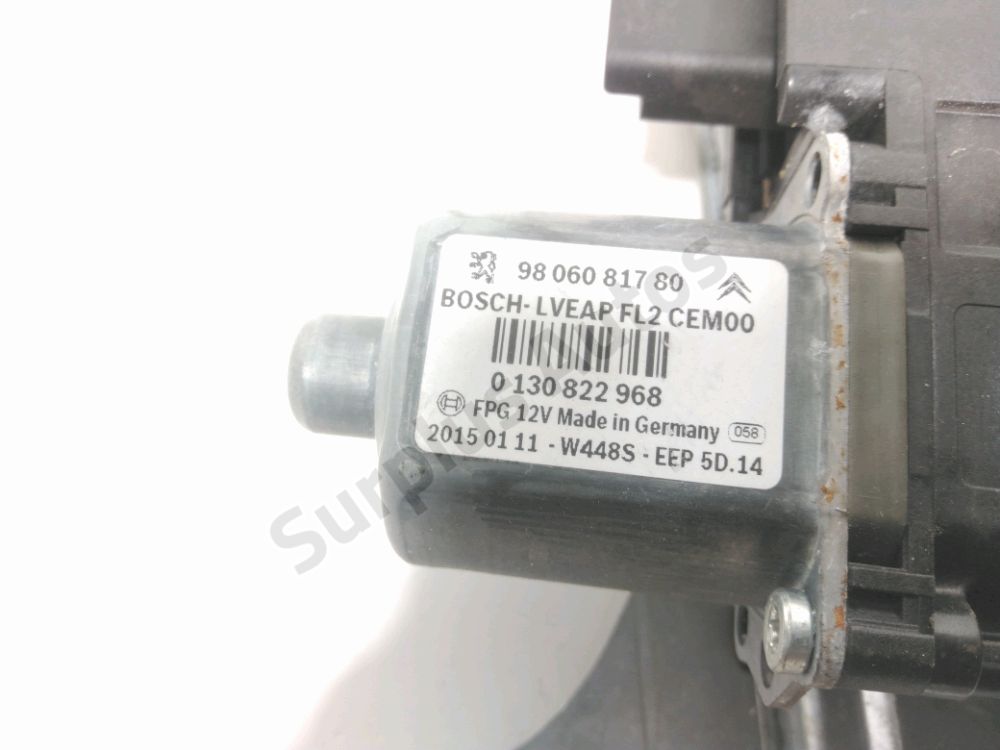 Lève-vitre électrique arrière droit