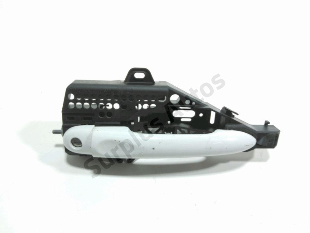 Poignée extérieure avant gauche