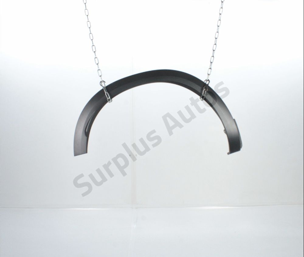 Elargisseur d'aile arrière droit