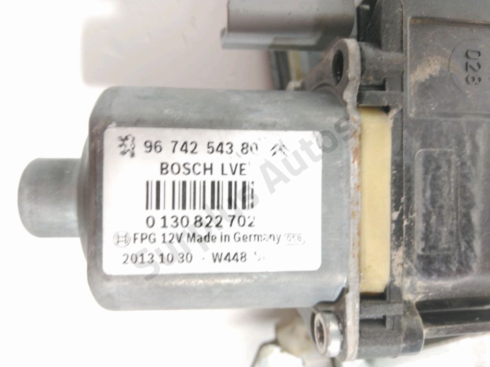 Lève-vitre électrique avant droit