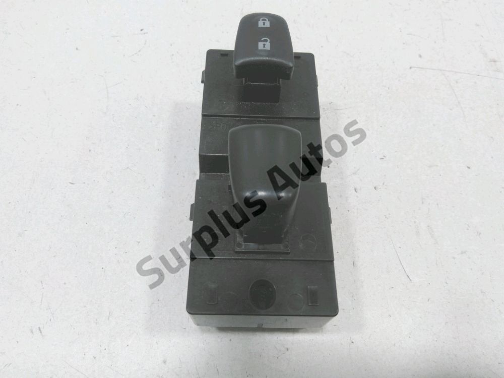 Commande lève-vitre avant droit