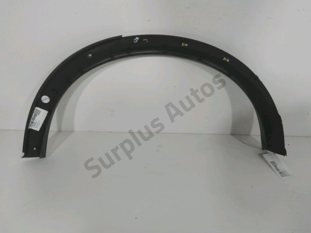 Elargisseur d'aile arrière droit