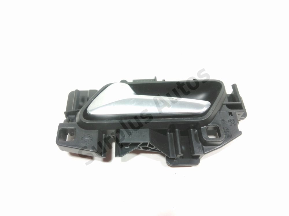 Poignée intérieure porte avant gauche